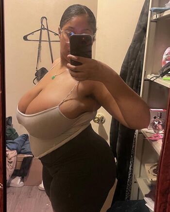 Full leaked Auntynajaa private onlyfans photo