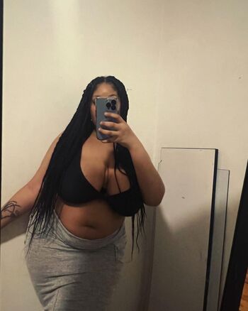 Full leaked Auntynajaa private onlyfans photo