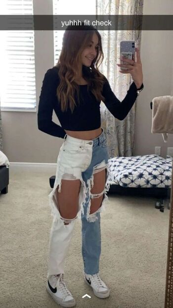 Full leaked Avamajury private onlyfans photo