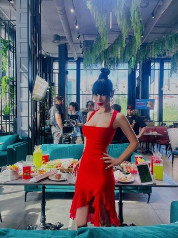 Bai Ling