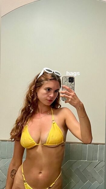 Full leaked Bananabonani private onlyfans photo
