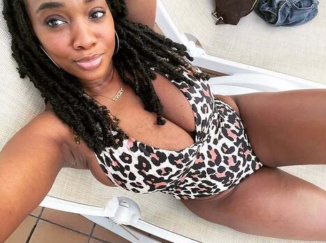 Full leaked Beckybrowngurl private onlyfans photo