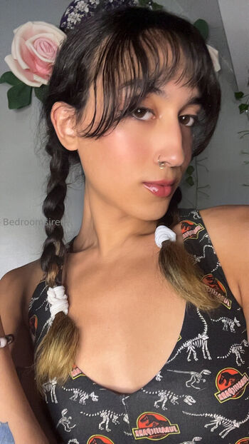 Full leaked Bedroomsiren private onlyfans photo
