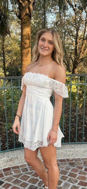 Full leaked Bella norris page private onlyfans photo