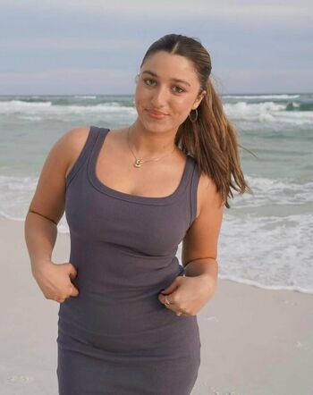 Bella Robertson