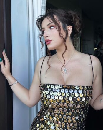 🔥 Bella thorne  page leaked private photo uncensored full