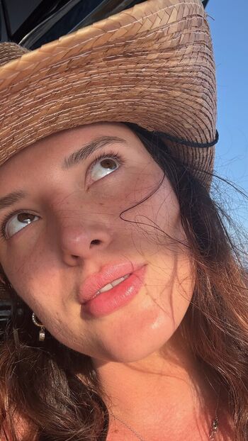 🔥 Bella thorne leaked private photo uncensored full