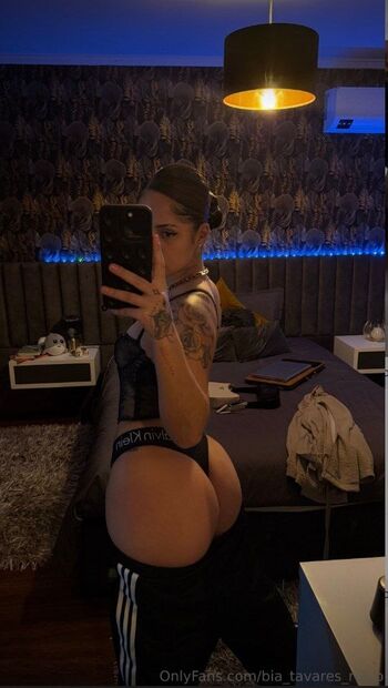 Bia Tavares