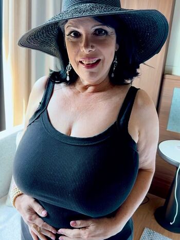 Full leaked Bianca white roses private onlyfans photo