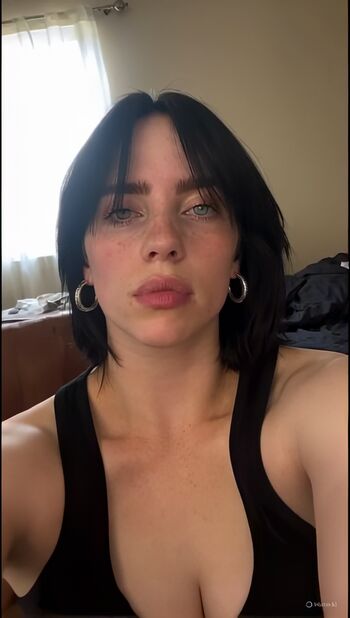 Billie Eilish Fake
