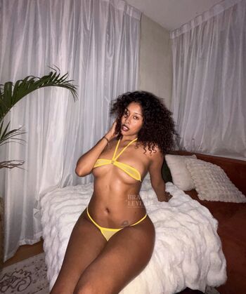 Full leaked Brattyleylah private onlyfans photo