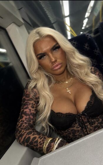 Full leaked British chavs private onlyfans photo