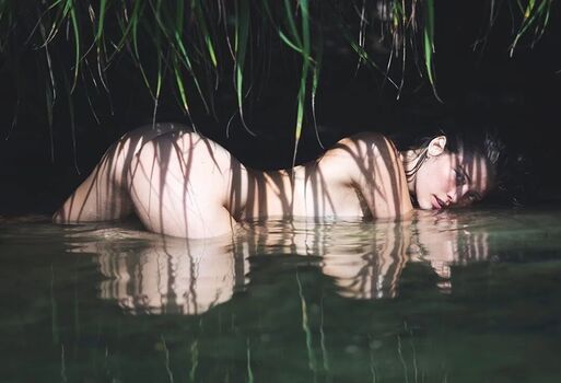 Full leaked Brittany burke private onlyfans photo