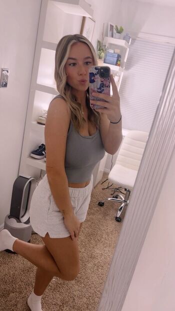 Full leaked Brooke aundrea private onlyfans photo
