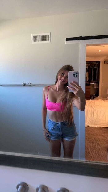 Full leaked Brooke monk private onlyfans photo