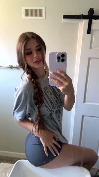Full leaked Brooke monk private onlyfans photo