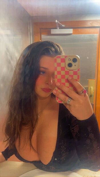 Full leaked Brookierenaee private onlyfans photo