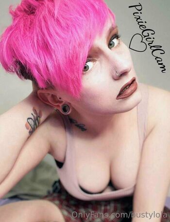 Full leaked Bustylola private onlyfans photo