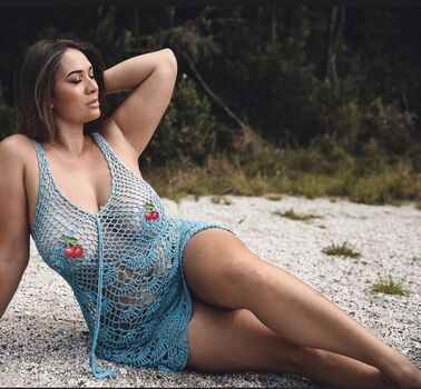 Full leaked Buxom babenz page private onlyfans photo