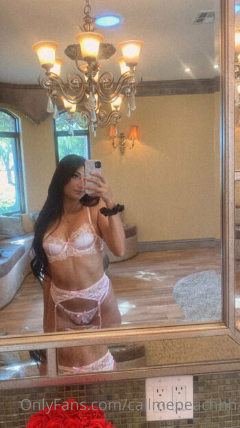 Full leaked Callmepeachhh private onlyfans photo