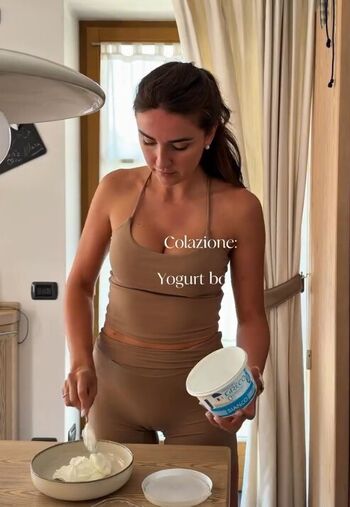 Full leaked Cameltoes private onlyfans photo