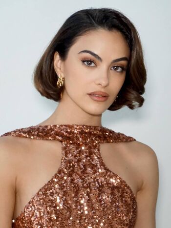 Camila Mendes