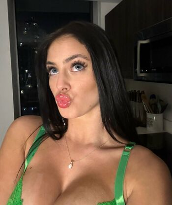 Full leaked Camilla arauj private onlyfans photo