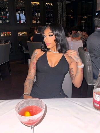 Full leaked Carenavonchae private onlyfans photo