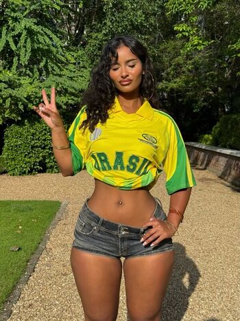 Full leaked Carla alison private onlyfans photo