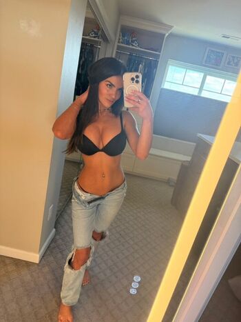 Carlie Jo