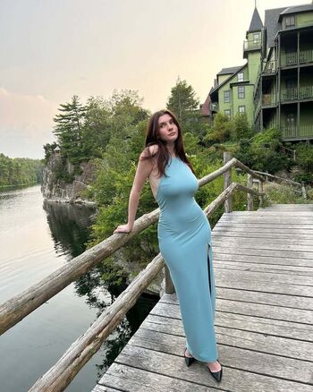 Full leaked Carlycoplin private onlyfans photo