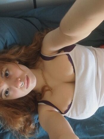 Carmina_bleue