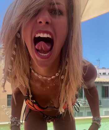 Full leaked Carolina peukmann private onlyfans photo