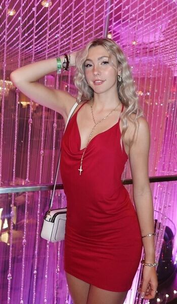 Full leaked Caroline ambrose private onlyfans photo