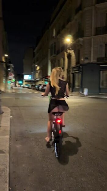 Full leaked Caroline zalog  page private onlyfans photo