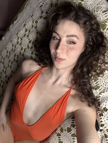 Full leaked Carriemadsin private onlyfans photo