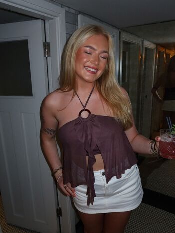 Full leaked Cassiedavidsonx page private onlyfans photo