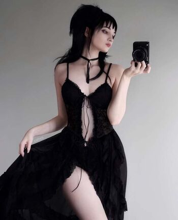 🔥 Catiescos  page leaked private photo uncensored full