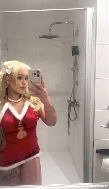Celina_x31