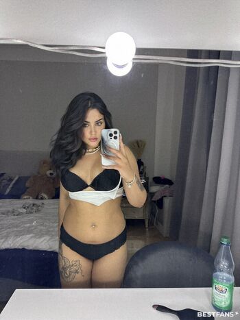 Celina_x31