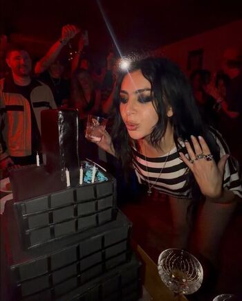Full leaked Charli xcx private onlyfans photo