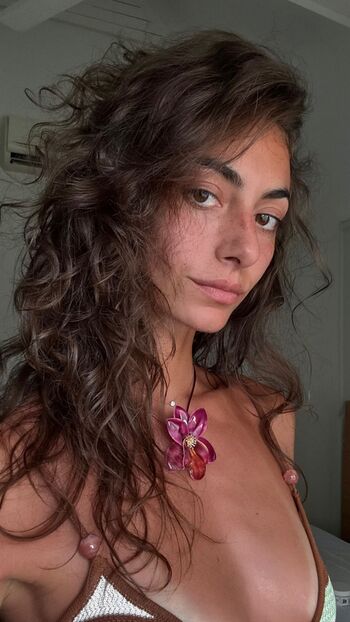 Full leaked Charlotte berry private onlyfans photo