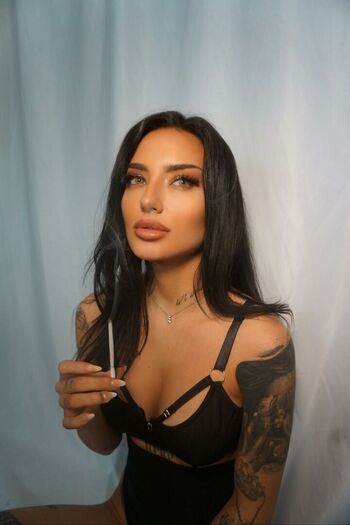 🔥 Cherryrebelle  page leaked private photo uncensored full