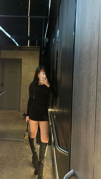 Full leaked Chindo girls threads private onlyfans photo