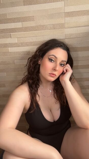 🔥 Christina green page leaked private photo uncensored full