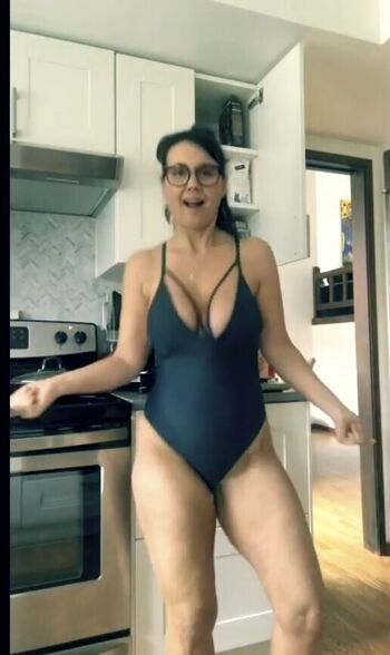 Full leaked Christina trainer page private onlyfans photo