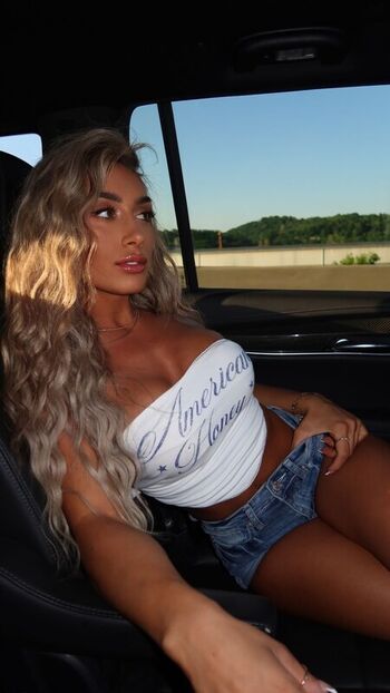 christinaathenaa