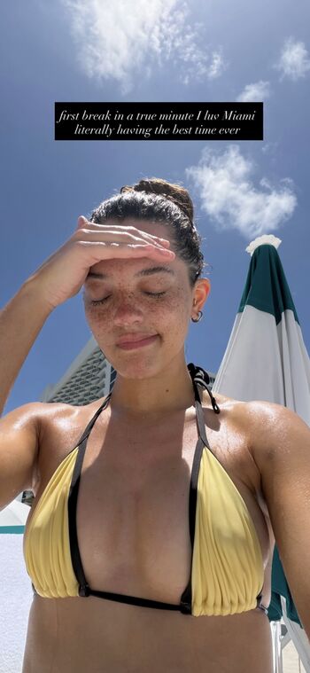 Full leaked Clara west page private onlyfans photo