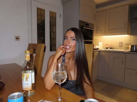 🔥 Clodaghnicgiollabhain leaked private photo uncensored full