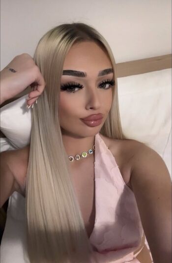 Full leaked Cocacheriw private onlyfans photo